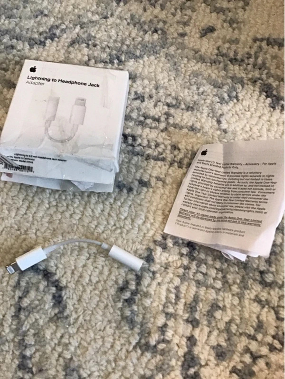 Apple lightning to headphone jack, new
